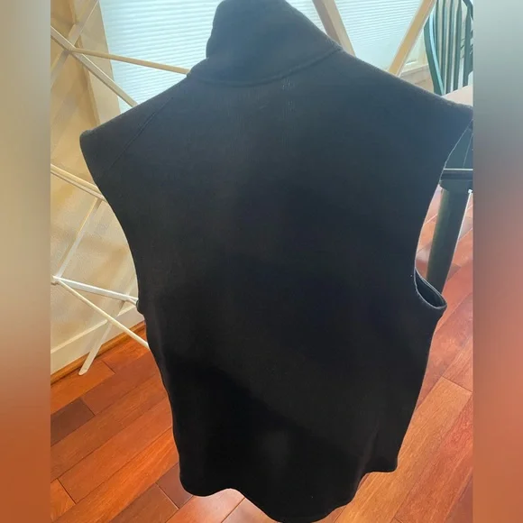 Patagonia Vest - Picture 3 of 4